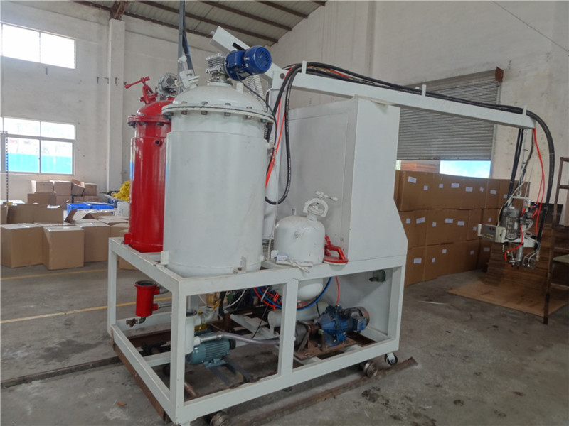 聚氨酯PU發泡機 聚氨酯PU發泡機